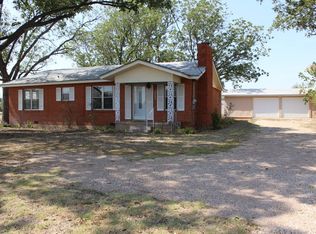 2009 N Broadway St, Ballinger, TX 76821