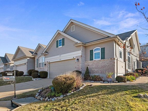 2nd image of 5554 Aberdour Ln