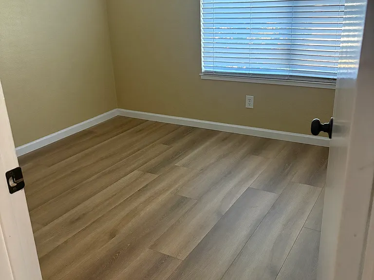229 Yosemite Dr — Photo 7