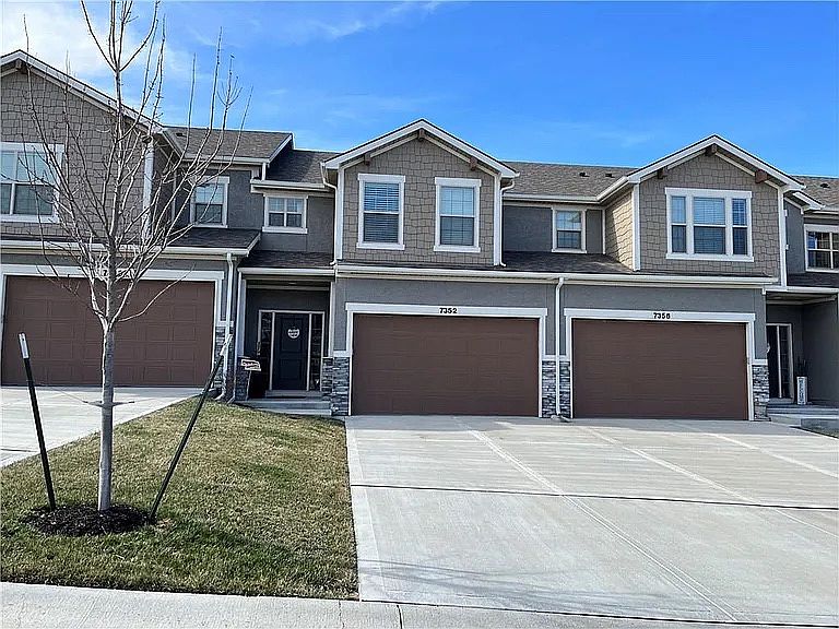 7352 front_05062023