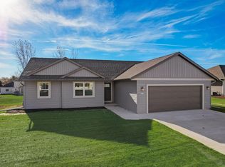 2815 Granite Ct, Sheboygan, WI 53081