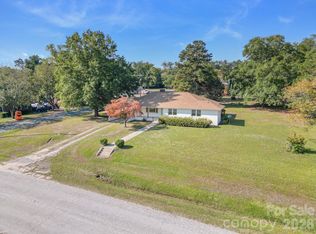 212 S Sycamore St, Pageland, SC 29728