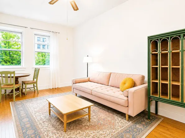 271 W 73rd St APT 2A, New York, NY 10023