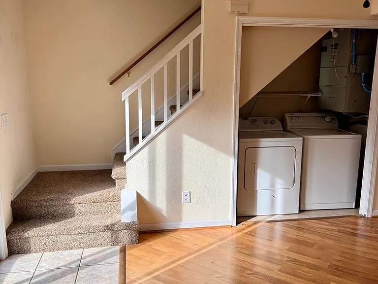 1476 Tenbury Dr — Photo 4