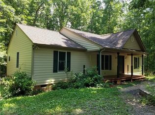 4225 Chestnut Hills Dr, Louisa, VA 23093