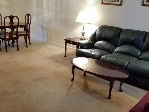 4th image of 904 Picasso Ave