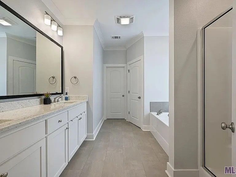 10238 Grayton Dr — Photo 7