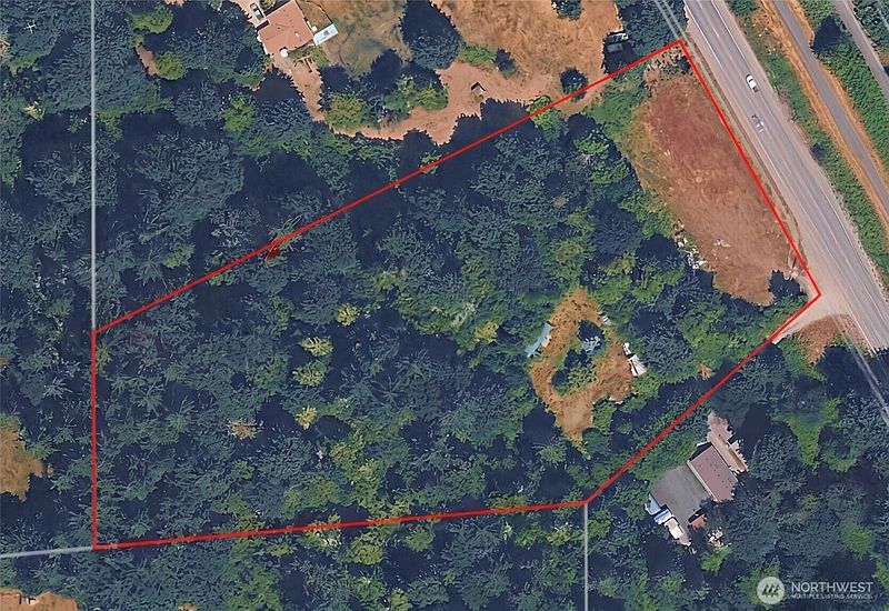 2nd image of 20045 Renton Maple Valley Highway SE