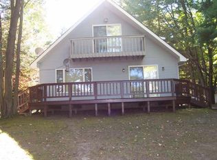 3952 Four Seasons Dr, Gladwin, MI 48624