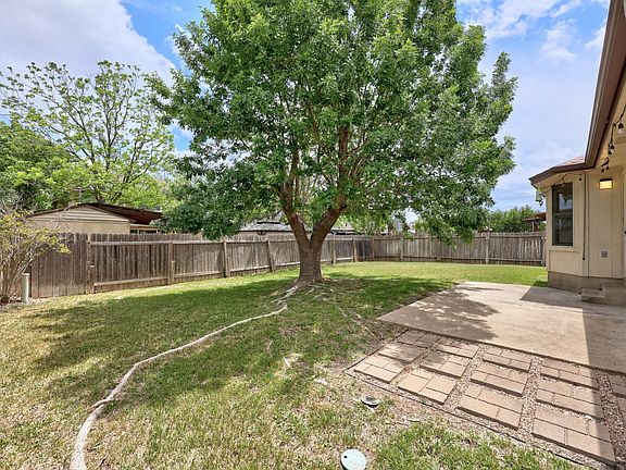 5th image of 510 Millcreek Ln