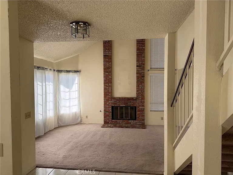 10570 Hill Grass Dr — Photo 7