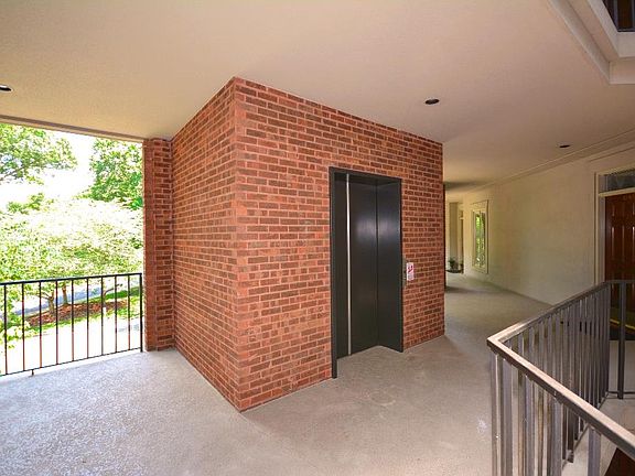 3rd image of 4202 Ashley Park Dr