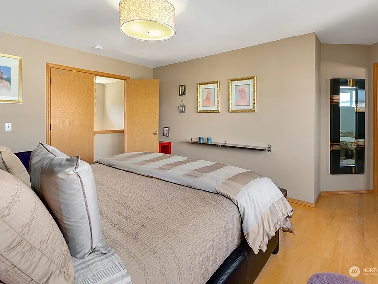 7310 Douglas Ave SE — Photo 16