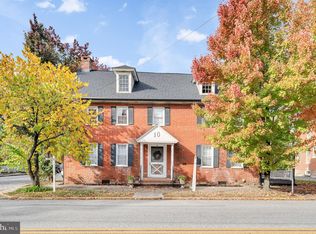 10 Lincolnway W, New Oxford, PA 17350