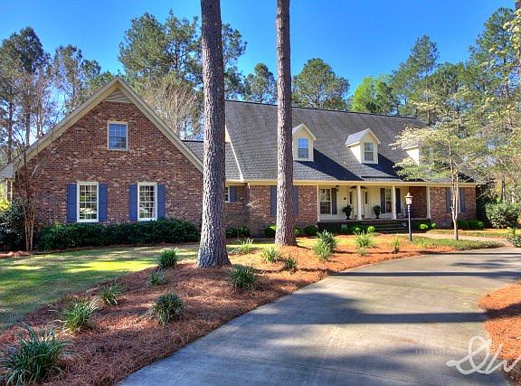 Stunning curb appeal