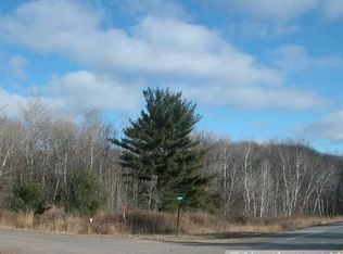 636 1st St, Taylors Falls, MN 55084