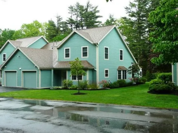 24 Meadow Ln, Freeport, ME 04032