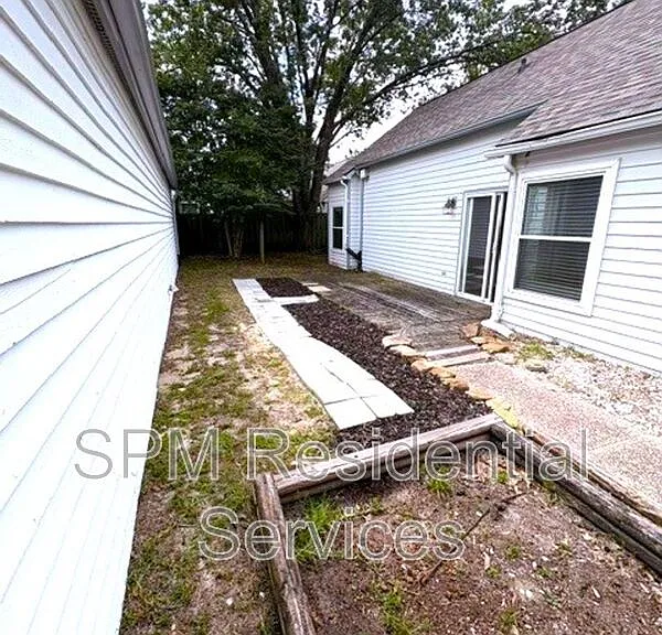 1174 Shipyard Blvd — Photo 24