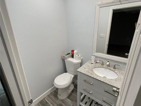 3rd image of 89-06 Jamaica Ave #2