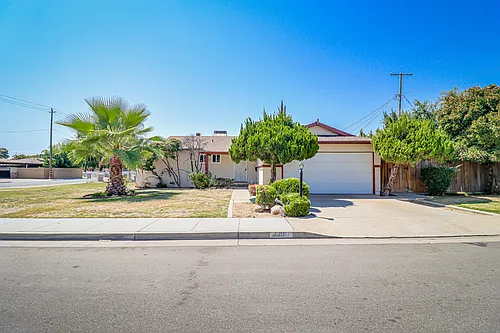 2301 Faye Ln Photo 1