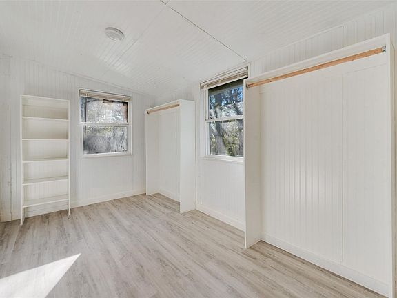 4th image of 109 Lydia St