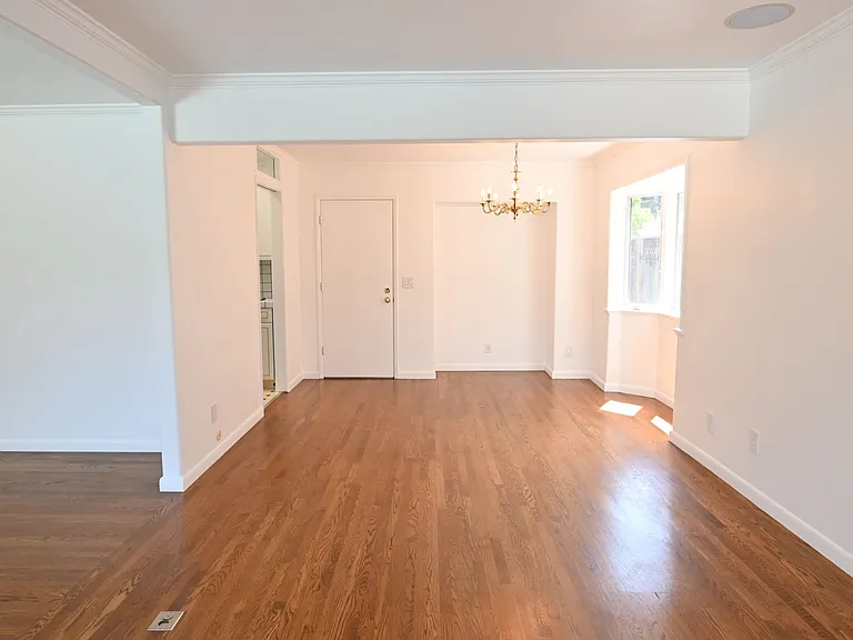 3655 Mona Way — Photo 12