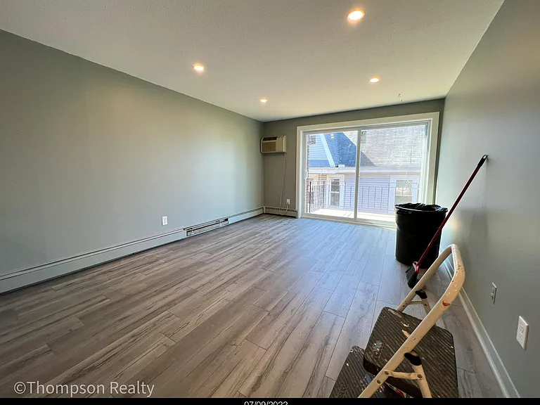 426 Pleasant St #20 — Photo 6