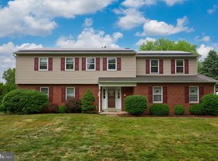 1836 Sturbridge Dr, Lancaster, PA 17601