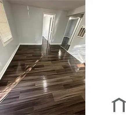 917 W 30th St — Photo 14