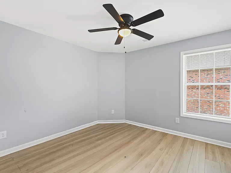 50 Riverstone Dr — Photo 18