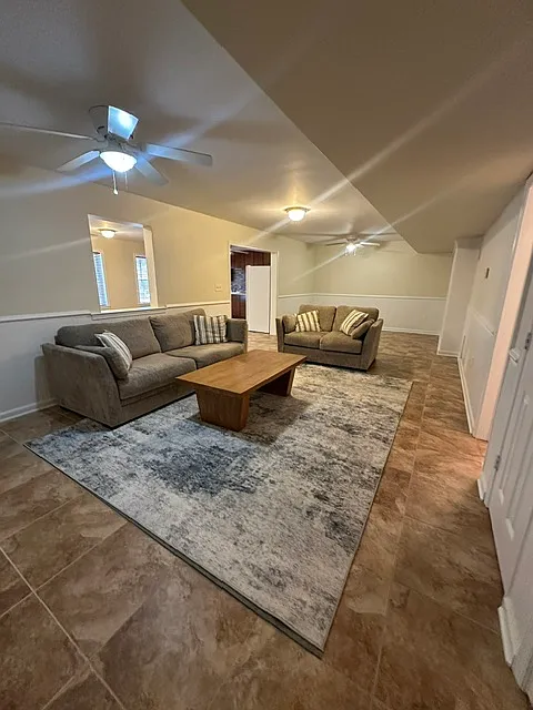 1 bed, 1564 sqft, $1,600 — Photo 3