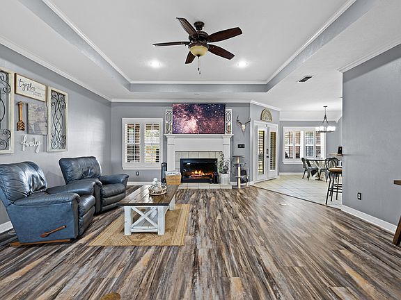 5th image of 200 Kellifield Dr