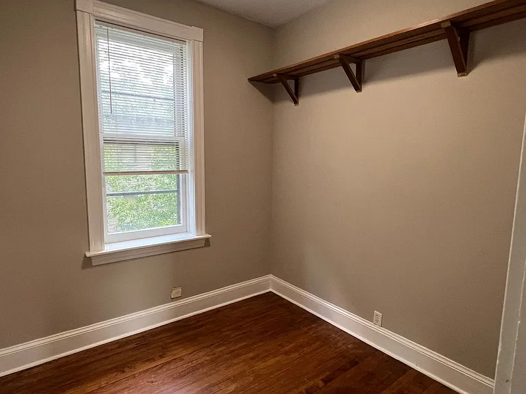 3100 N Western Ave — Photo 10