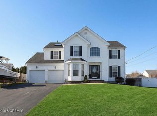 337 Leeward Rd, Manahawkin, NJ 08050