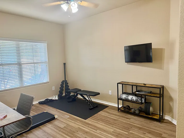 1068 Meadow Scape Dr — Photo 16