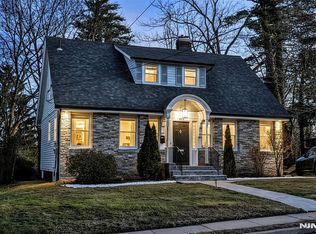 555 Lincoln Ave, Glen Rock, NJ 07452