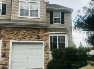 401 Dahlia Cir, Dayton, NJ 08810