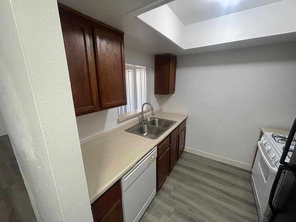 1st image of 2883 Wheelwright Dr #6A