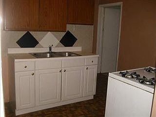 5th image of 138 17th St NW