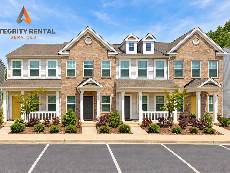1379 Darlington Dr