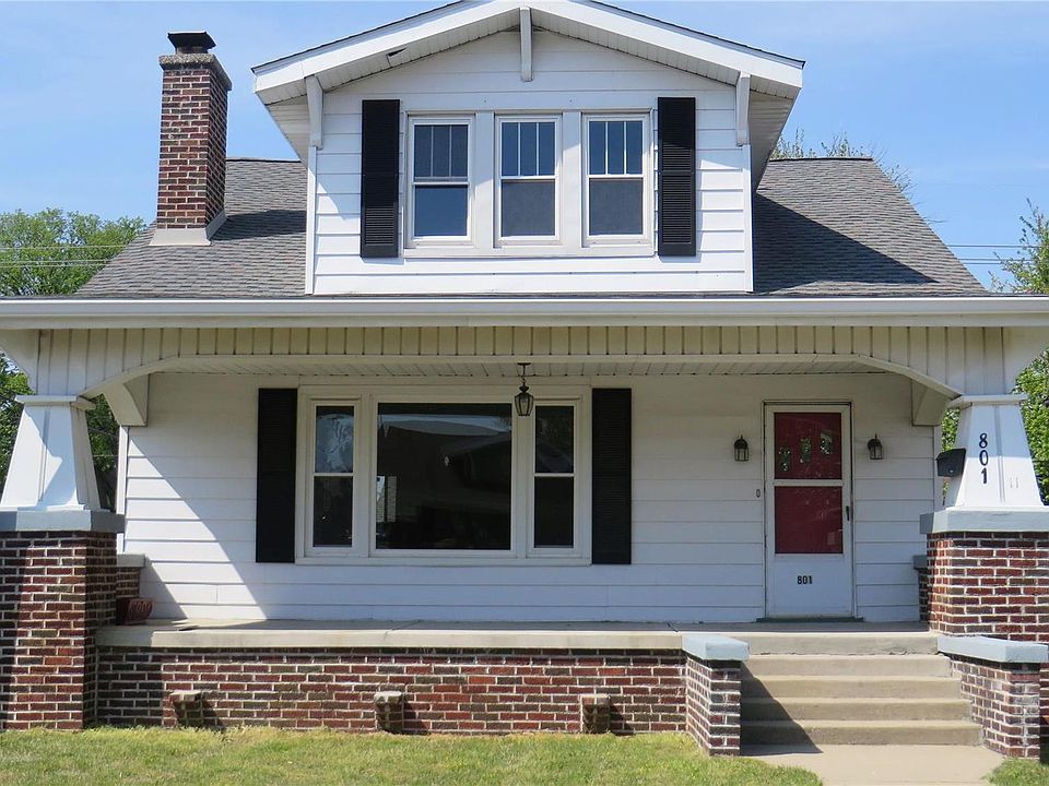 1st image of 801 E Lorena Ave