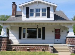 801 E Lorena Ave, Wood River, IL 62095