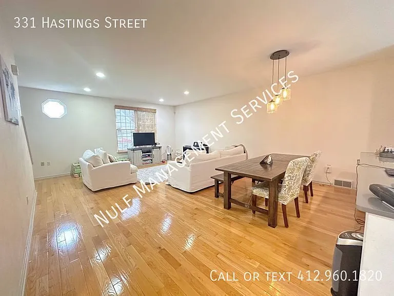 331 Hastings St — Photo 16