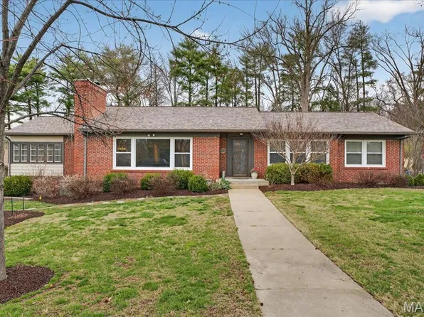 61 Tealwood Dr, Saint Louis, MO 63141