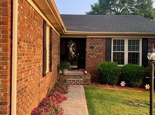 126 Circle Dr, Russellville, KY 42276