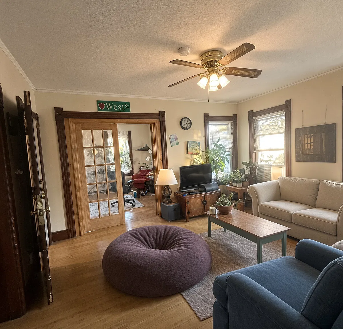 4 bed, 1225 sqft, $3,200 — Photo 1