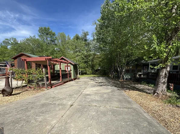 55 Speckled Trout Dr, Cleveland, GA 30528