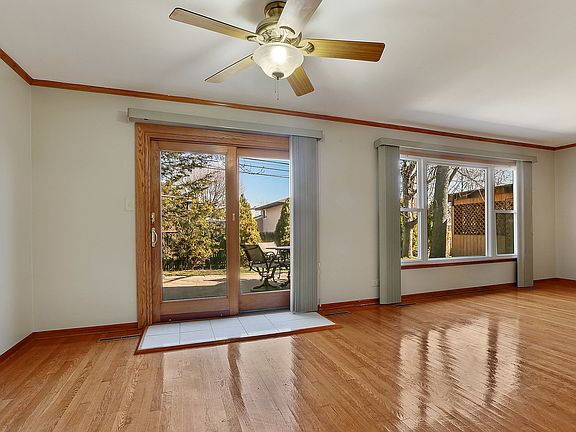 3rd image of 5538 Fern Ave