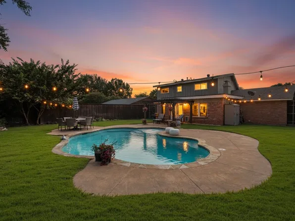 7917 Donegal Ln, North Richland Hills, TX 76180