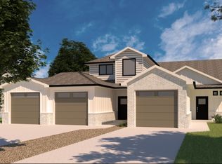 1008 SE 10th St, Newton, KS 67114